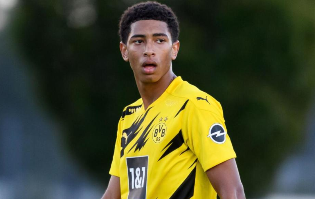 弗里克：拉菲尼亚回归对球队非常利好，我们仍有需要改进之处