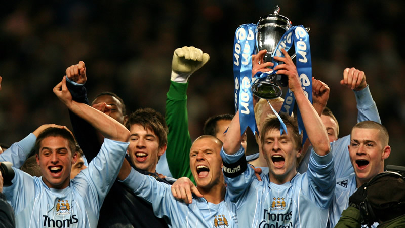 超高效率！里夫斯15投12中砍下38分8篮板