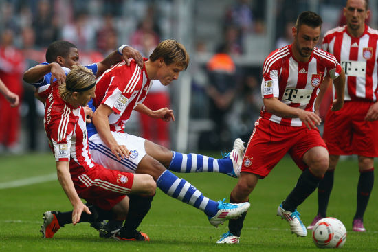 秦升：我不会八国语言，和那些老外就是自己说自己的（秦升：不会八国语言，跟老外交流就各说各话）