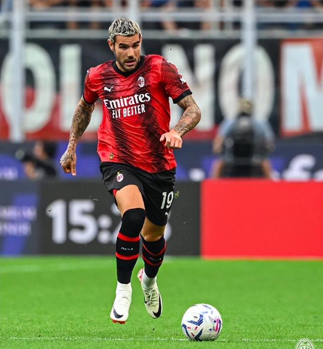 洛卡特利：佛罗伦萨垫底不是他们真实实力，但今天我们必须赢