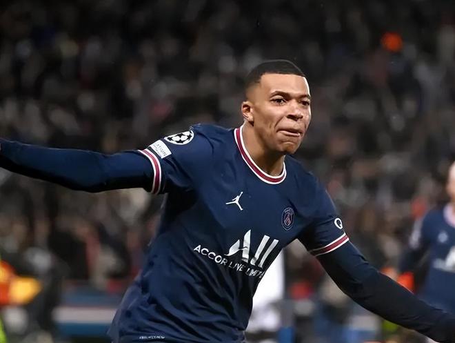 记者：莱比锡已拒绝纽卡对谢什科的报价，希望曼联竞价