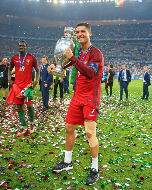 罗马诺：梅努训练中受伤，无法出战阿斯顿维拉（罗马诺：梅努训练时受伤，将无缘对阵阿斯顿维拉）