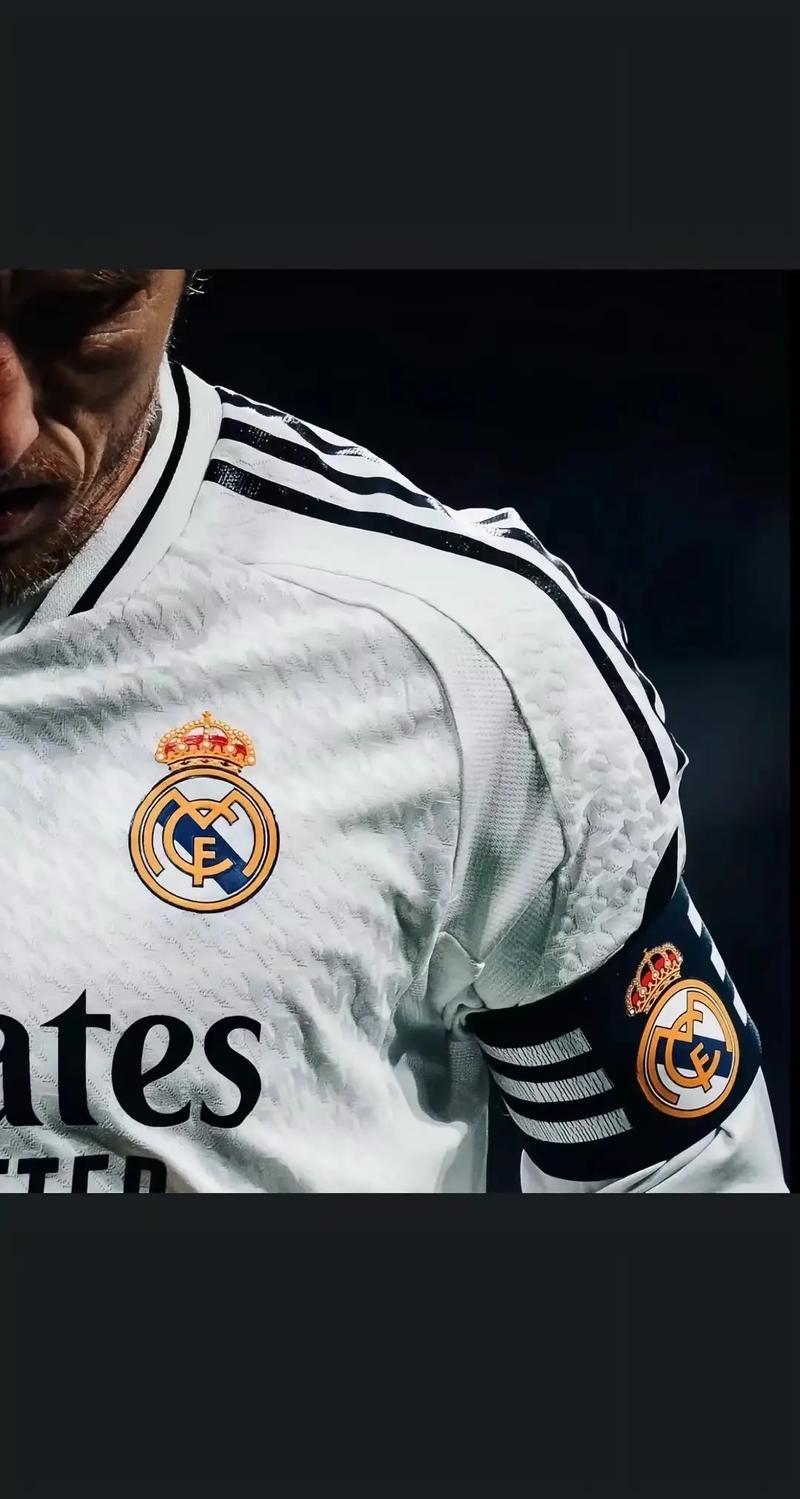 意甲英超两场焦点战，AC米兰和曼联都是大热门？小心冷门！（意甲与英超两大焦点对决：AC米兰、曼联虽热，冷门别忽视）