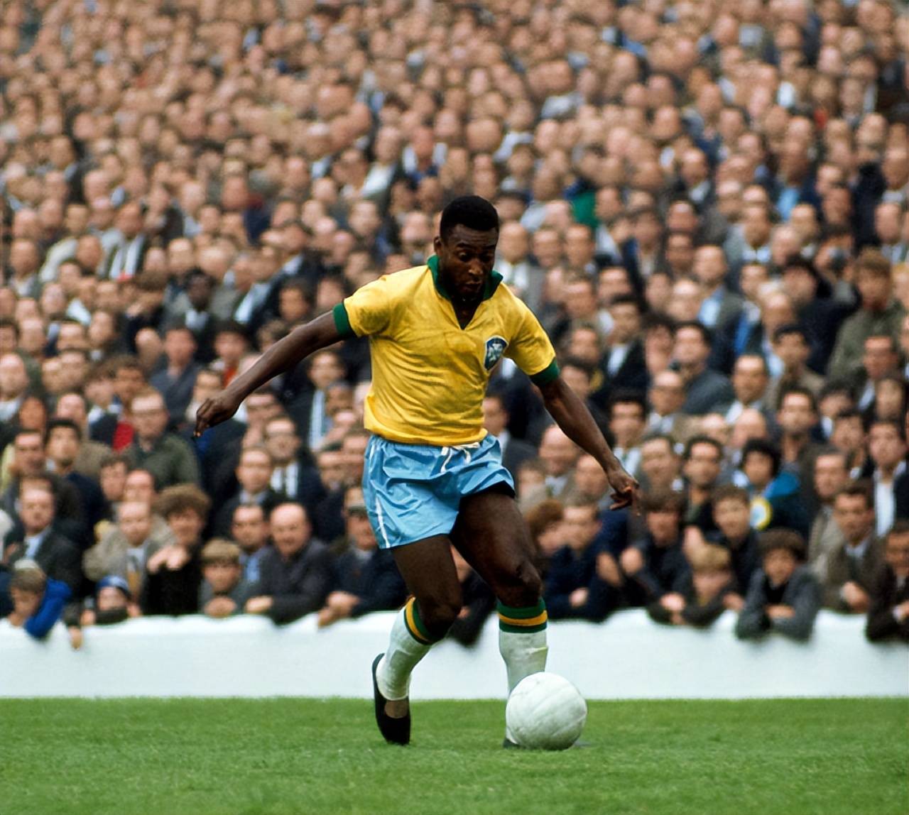 古利特：意甲仅国米有机会赢欧冠；尤文过去很强但如今很挣扎（古利特：意甲争欧冠唯国米可期；尤文昔日强势今陷低迷）