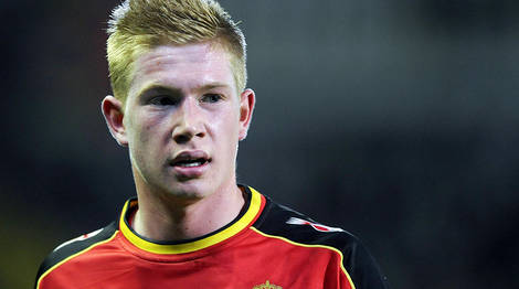 323胜仅次于阿拉贡内斯，西蒙尼成西甲赢球场次第二多的主帅（西蒙尼达成323胜，西甲主帅胜场榜升至第二，仅次阿拉贡内斯）