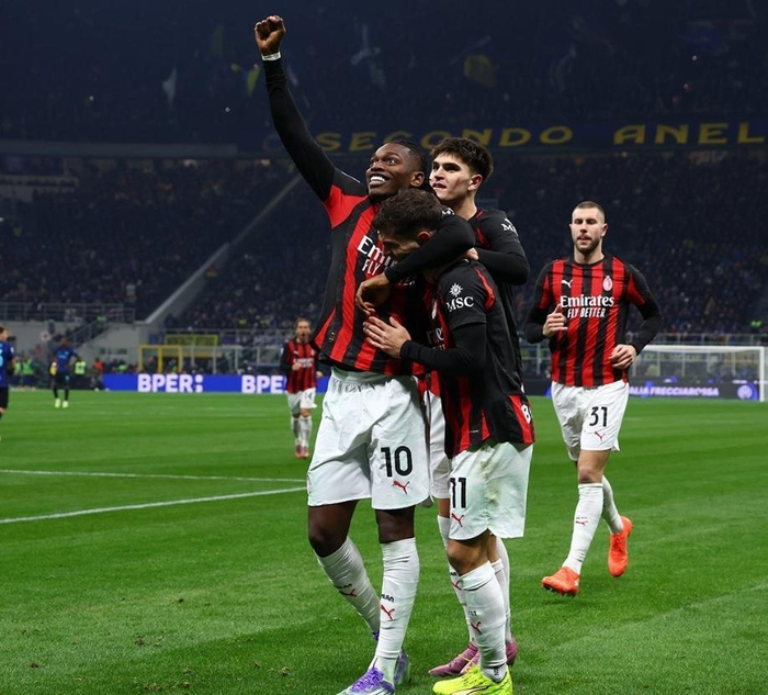 投票：英联杯四强出炉，各位老哥看好哪两支球队会师决赛？（英联杯四强揭晓！你看好哪两队相逢决赛？）