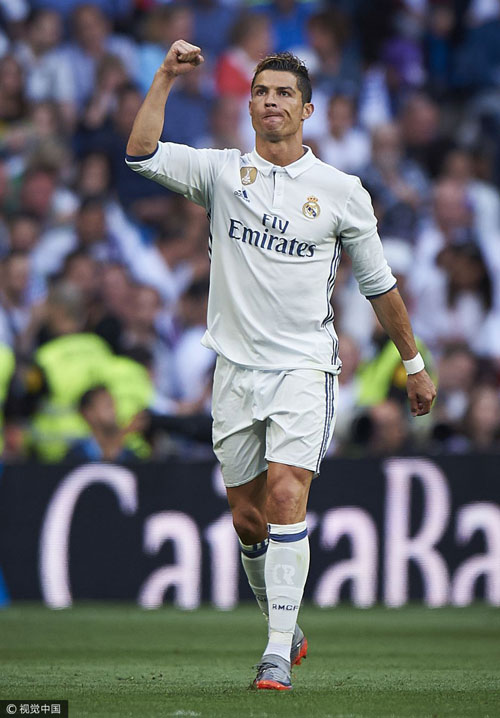 塞斯·库里谈首秀：刚上场时有点紧张，队友非常懂我的打法