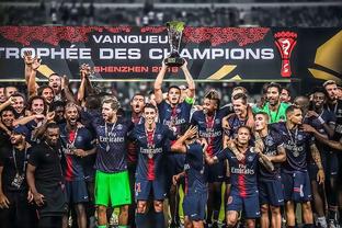 斯基拉：两家意甲俱乐部想租米雷蒂，但尤文不想放人（斯基拉：意甲两队有意租借米雷蒂，尤文无意放人）