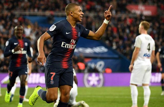 德天空：多特愿涨薪续约阿德耶米，但门德斯要求加解约条款（德媒：多特愿为阿德耶米涨薪续约，门德斯坚持加入解约条款）